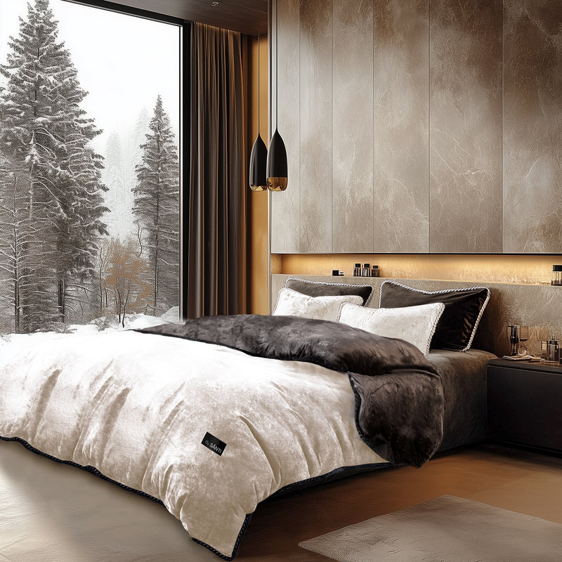 The Amorgos Premium Autumn Velvet Bedding Set