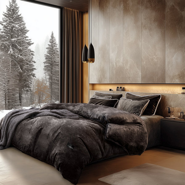 The Amorgos Premium Autumn Velvet Bedding Set